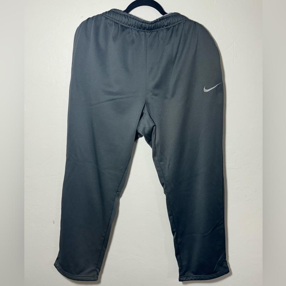 Nike Men's Therma Fit KO Knockout Fleece Sweatpants Size XXL Grey
